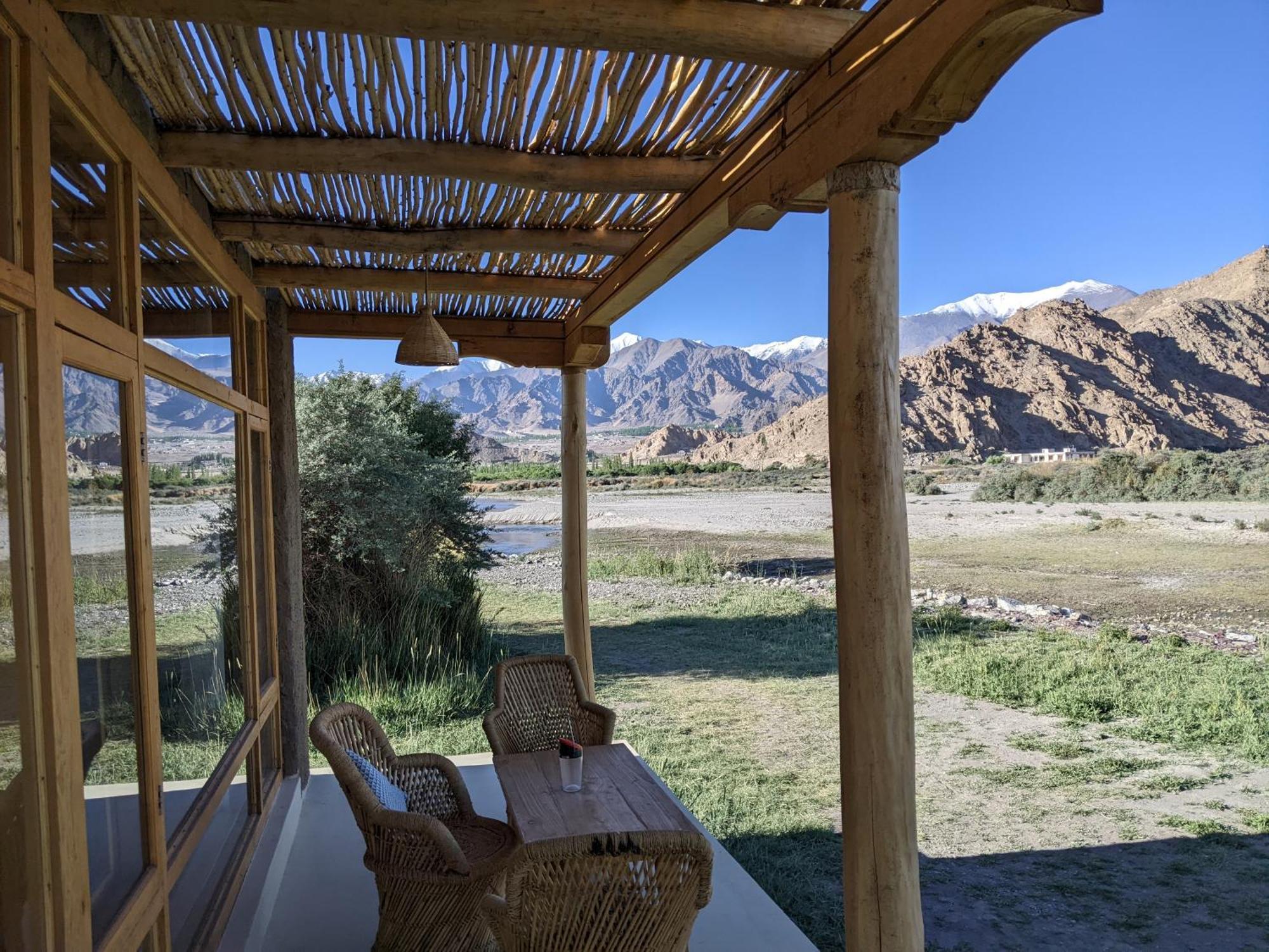 The Indus River Camp Leh Bagian luar foto